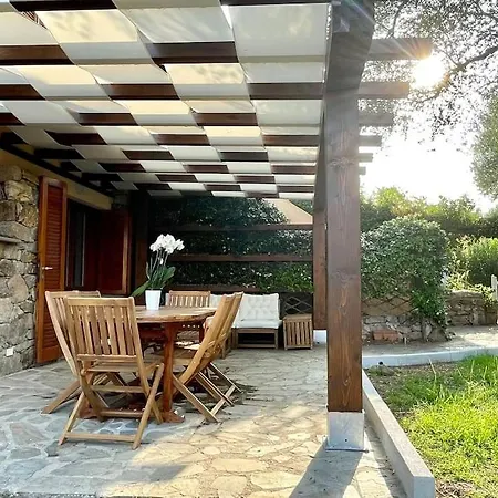 Casa Indipendente Con Giardino בית נופש