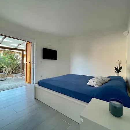 Casa Indipendente Con Giardino בית נופש