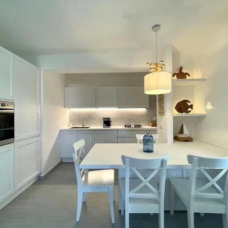 בית נופש Casa Indipendente Con Giardino