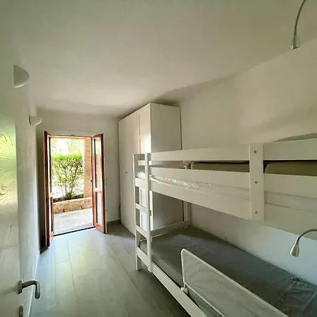 Casa Indipendente Con Giardino Hébergement de vacances